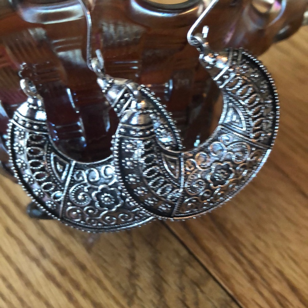 Antique Silver Look, High Quality